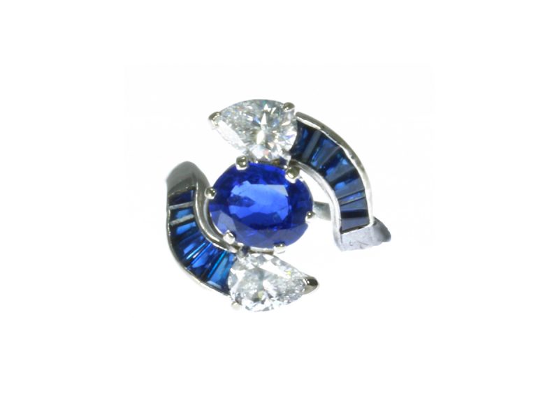 Sapphire & diamond ring