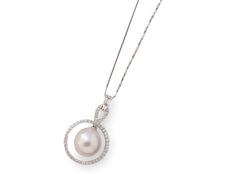 Cultured Pearl & Diamond Pendant
