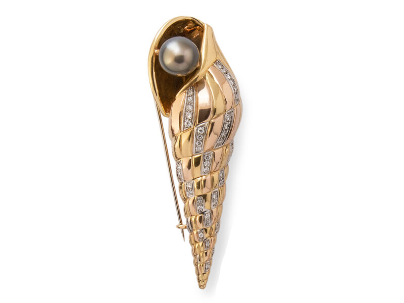 Shell Brooch Tahitian Pearl & Diamonds