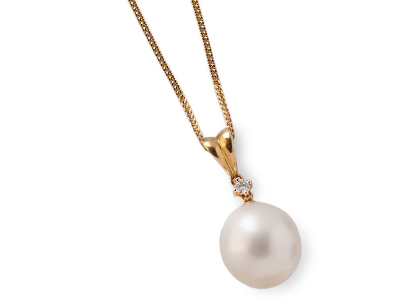 South Sea Cultured Pearl & Diamond Pendant